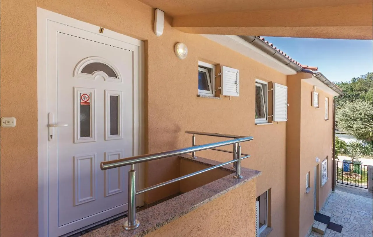 Amazing Apartment In Pula With Kitchen