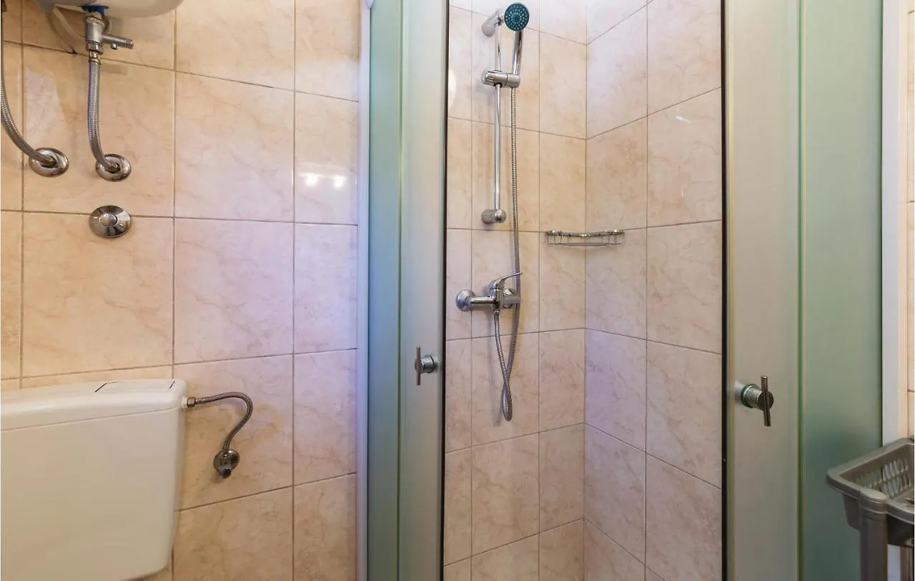 Amazing Apartment In Pula With Kitchen