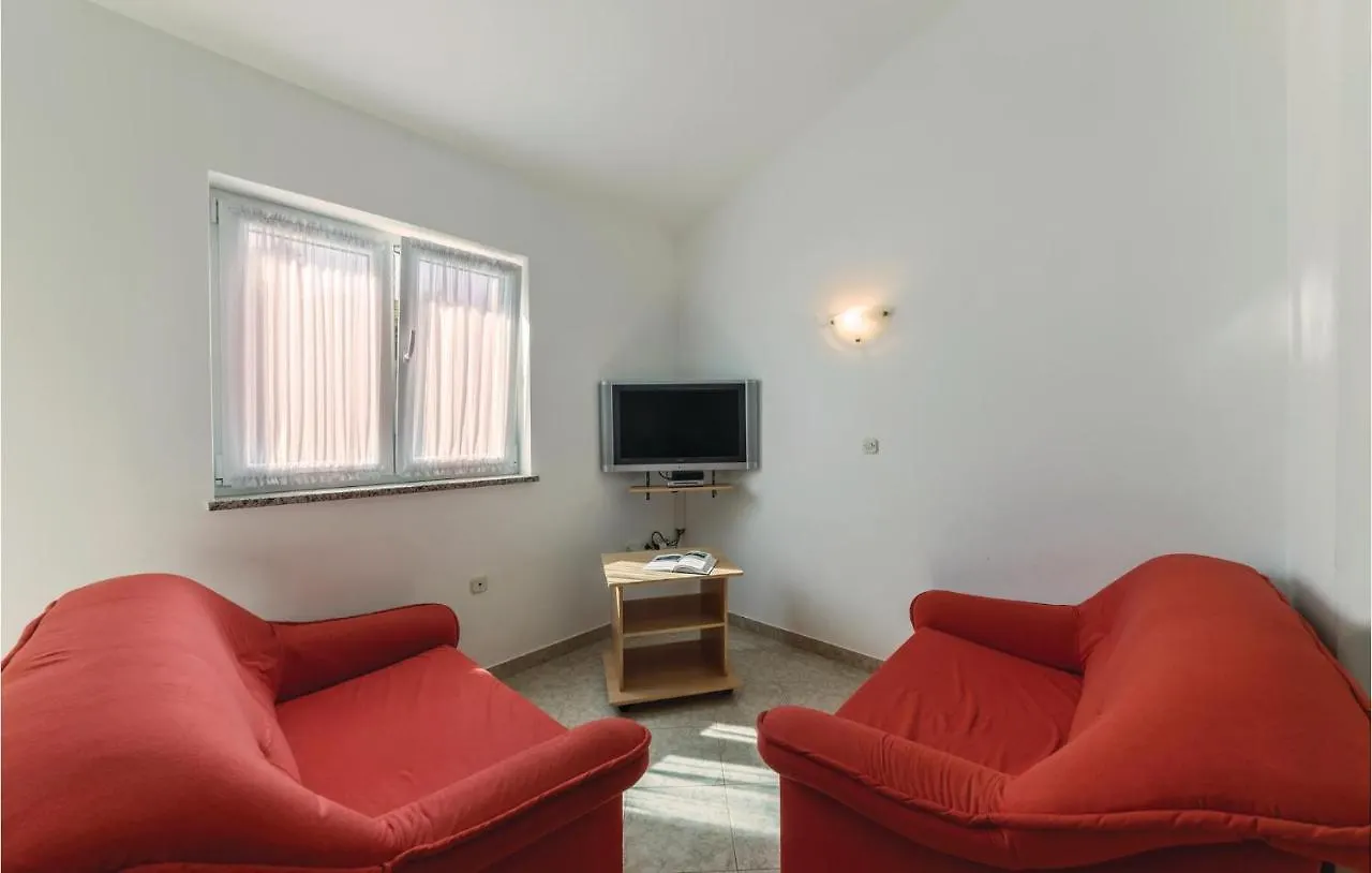 Amazing Apartment In Pula With Kitchen 0*,