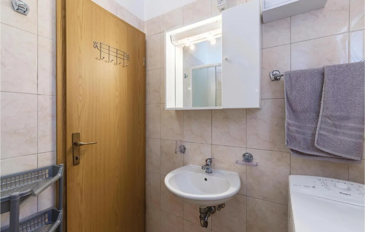 Amazing Apartment In Pula With Kitchen